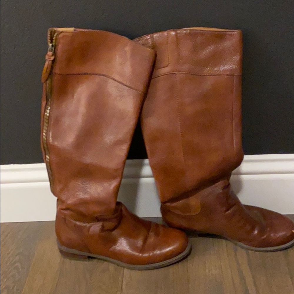 Riding boots